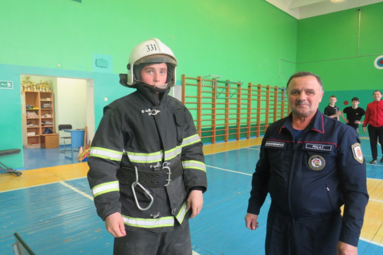 Спортивная эстафета по пожарной безопасности «Огнеборец»..